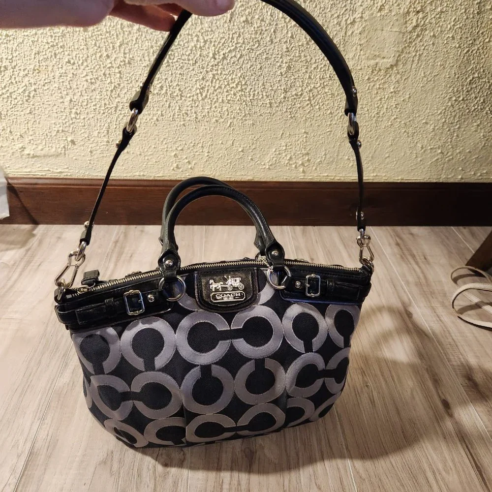 Euc Coach Madison Op Art Black 2way Shoulder Bag Or Handbag c - Picture 10 of 12